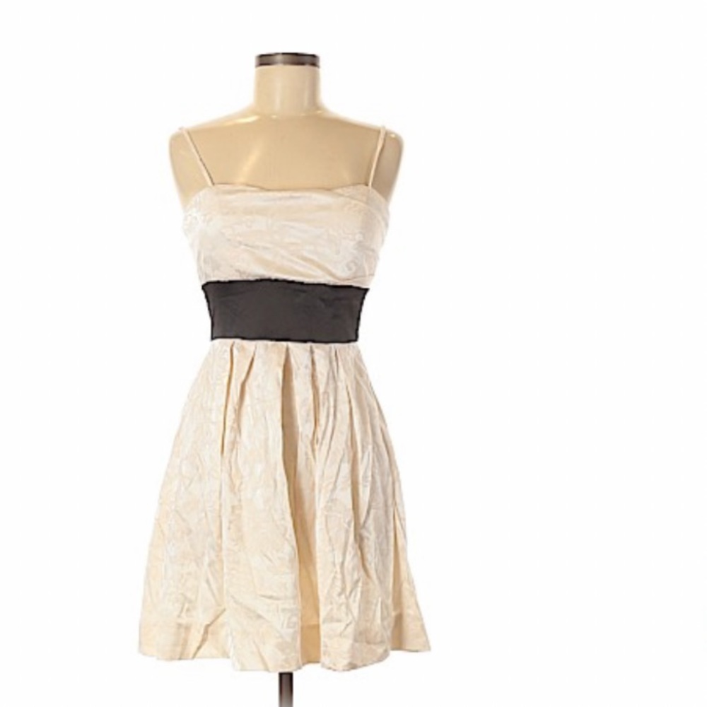 Speechless dress